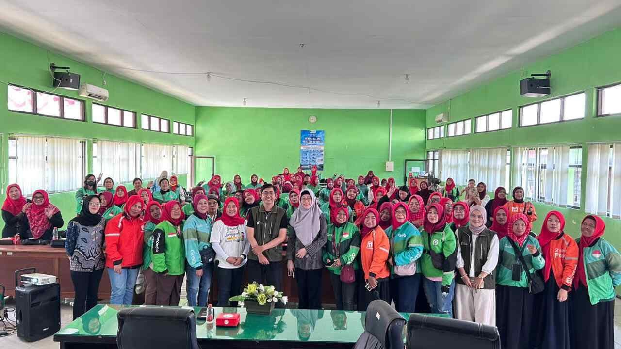 AI_for_Productivity_bersama_komunitas_Gerakan_Sayang_Perempuan_Ojol_(GASPOL)_Kota_Malang_(1).jpg