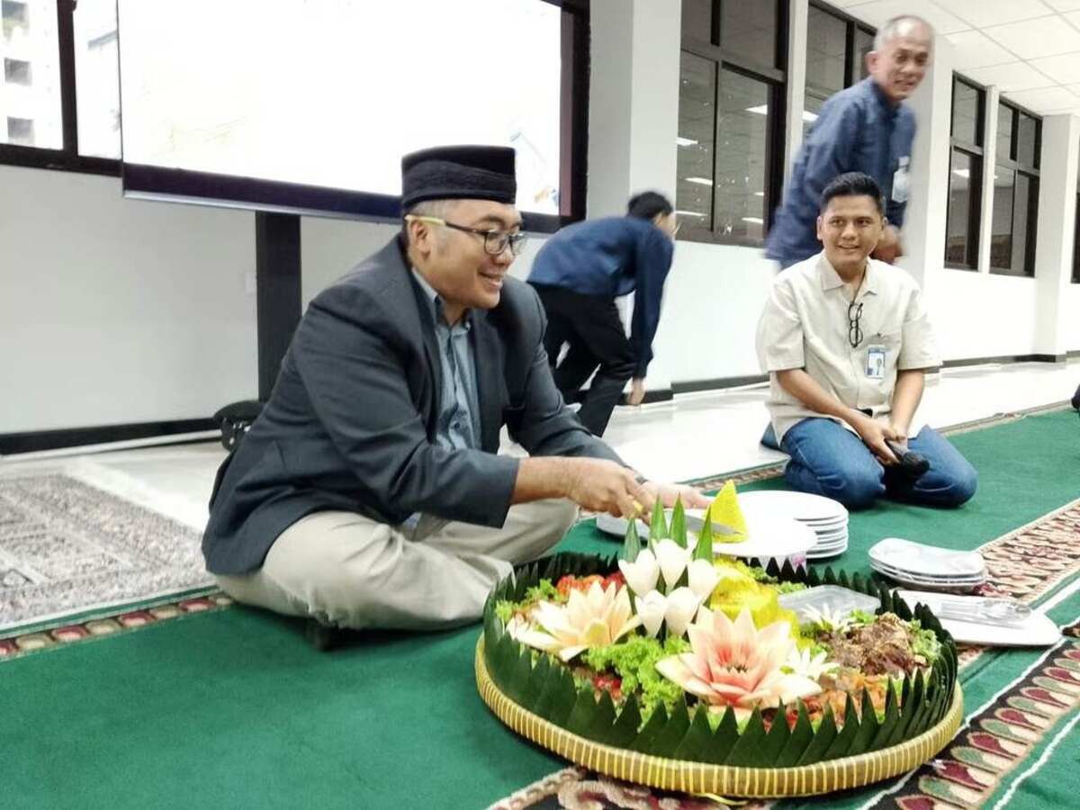 BRI_Region_6_Gelar_Pengajian_Jumat_Rutin_dan_Syukuran_Gedung_Kerja_Baru.jpg