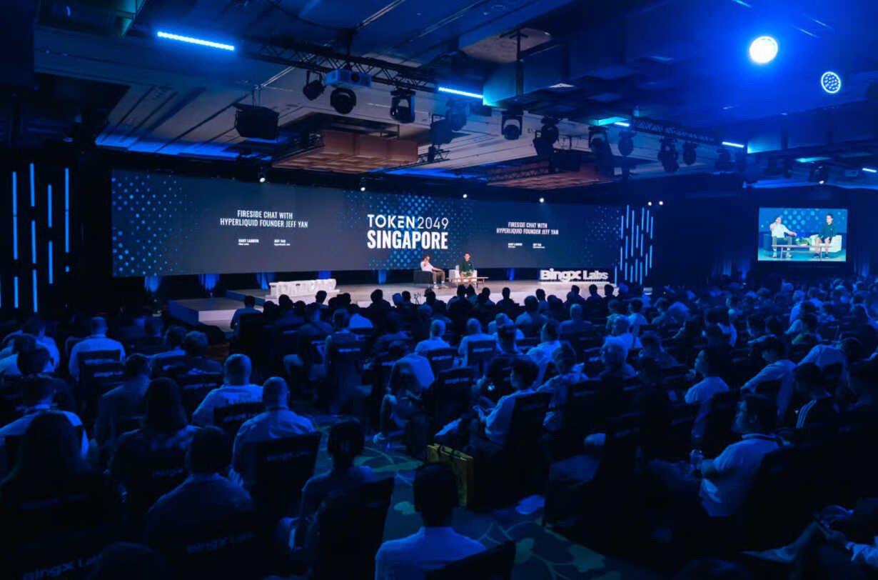 FLOQ Hadir di TOKEN2049 Singapore 2026, Momentum Besar Industri Kripto Global