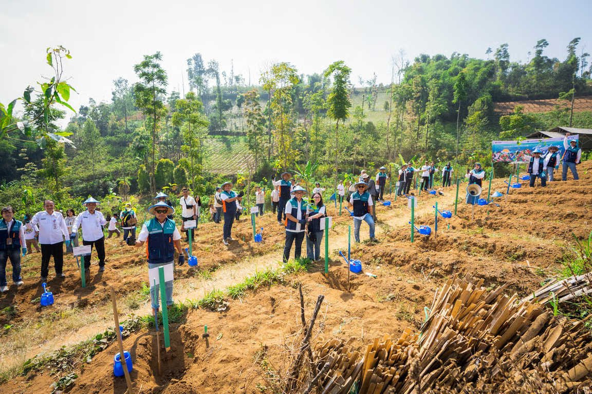 IDSurvey_Resmikan_Desa_Binaan_Nglarangan.jpg