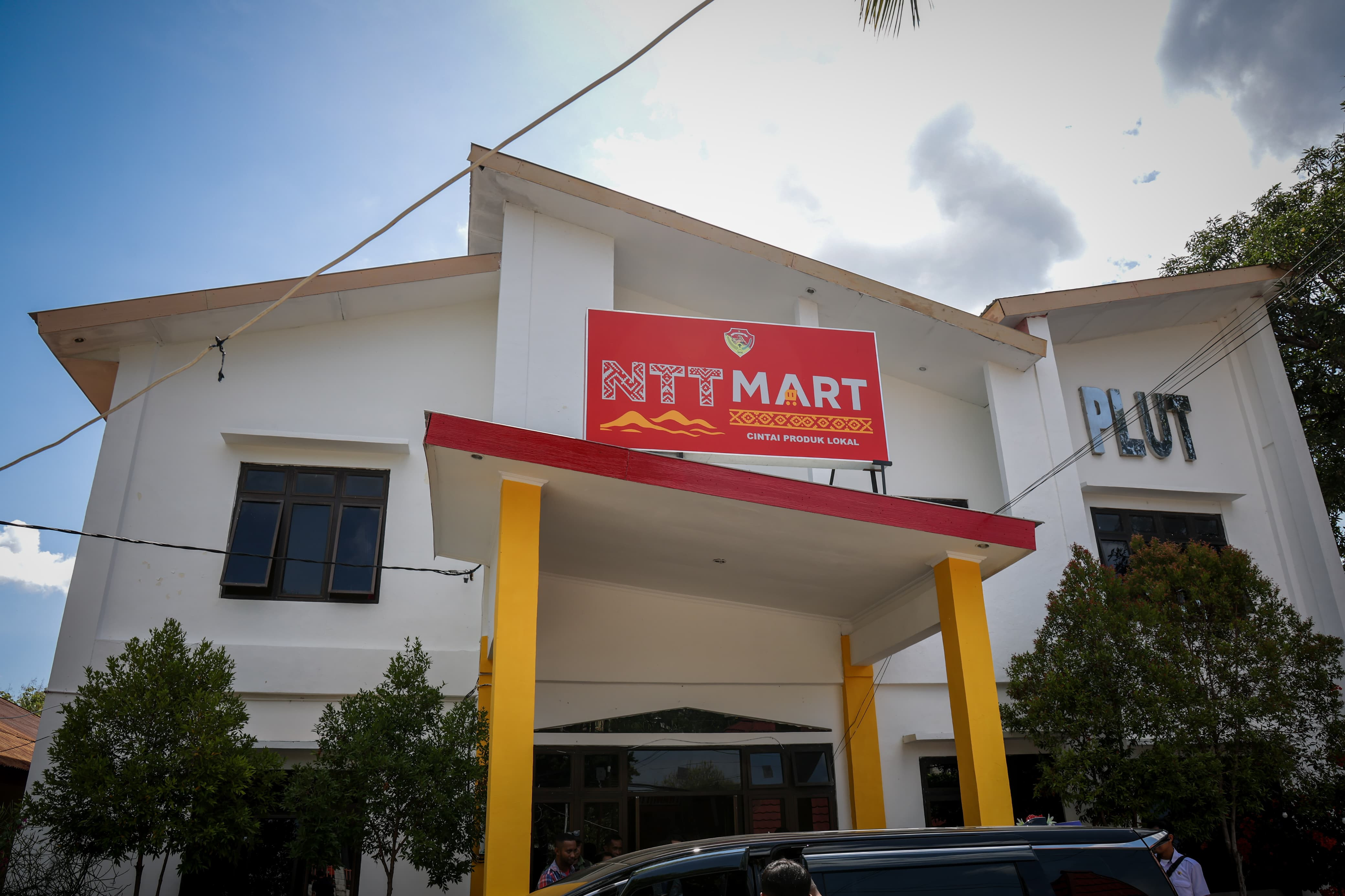Menteri UMKM Apresiasi NTT Mart untuk Perluasan Pasar Produk Lokal
