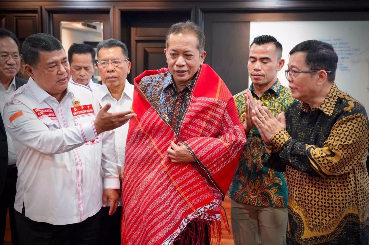 Kemenkop Gandeng KMDT Dorong Pengembangan Ekonomi Berbasis Koperasi di Kawasan Danau Toba